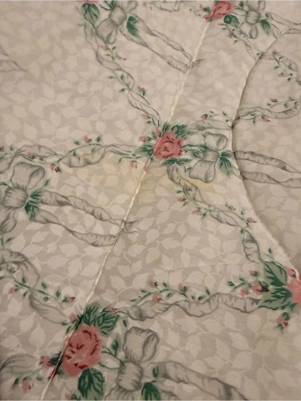 Vintage Floral Ribbon king comforter with bows set with two shams